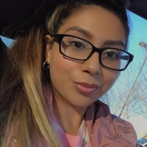 Meet your Posher, Diana